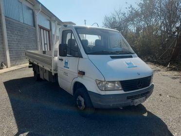 Mercedes sprinter cassonato lungo