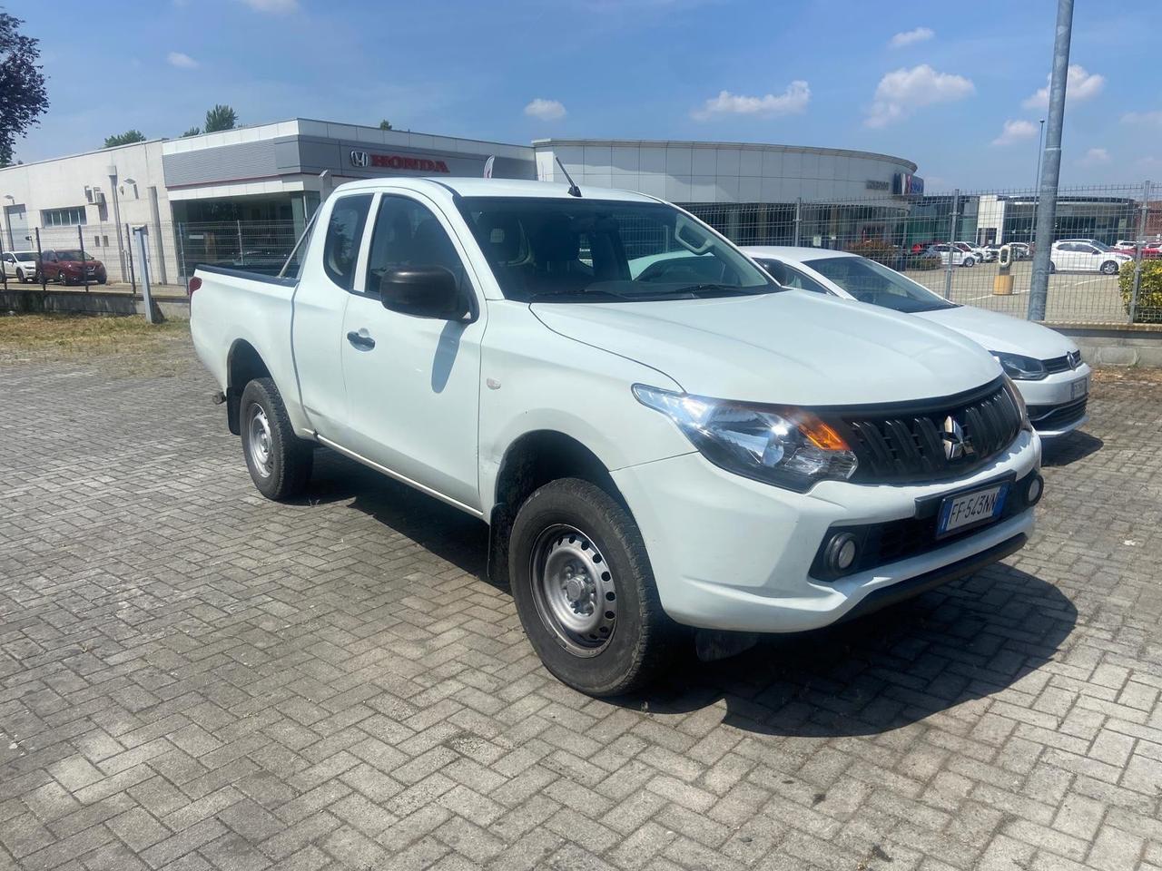Mitsubishi L200 2.4 DI-D/154CV Club Cab Invite