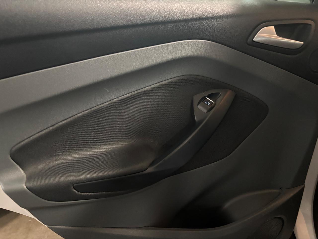 Ford C-Max 1.6 GPL 2034 Titanium OK NEOPATENTATI