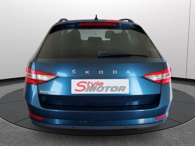 SKODA Superb 2.0 TDI EVO 122 CV SCR DSG Wagon Executive
