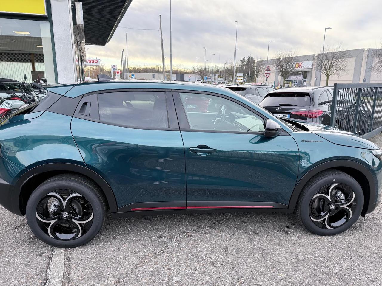 Alfa Romeo Junior 1.2 ibrida Speciale 145cv edct6