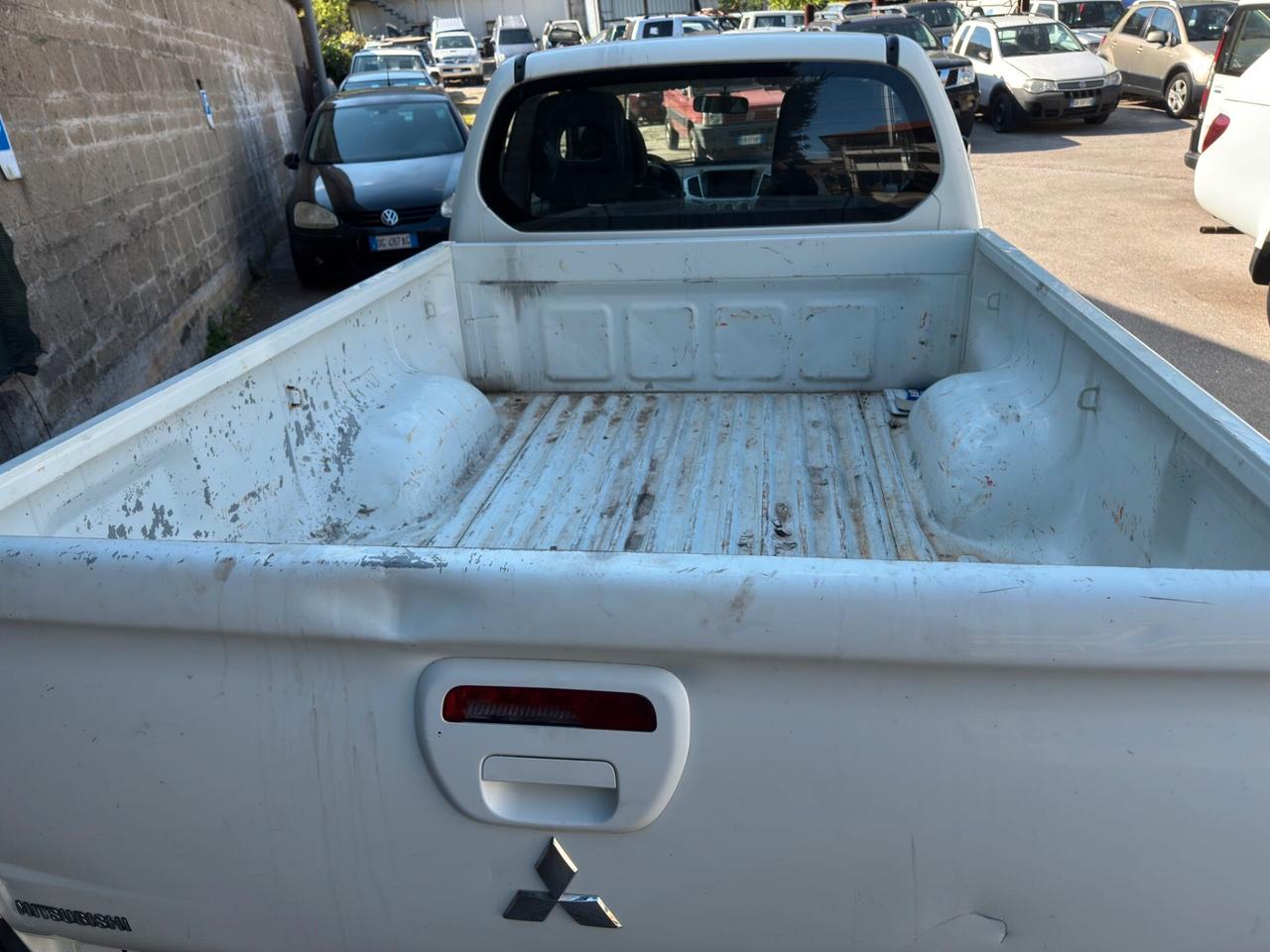 Mitsubishi L200 2.5 DI-D/136CV SC Inform DPF