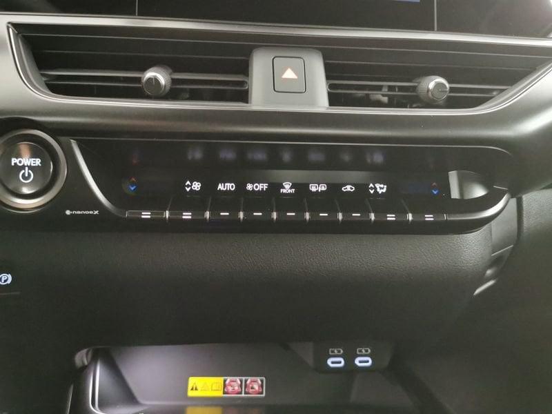 Lexus UX UX250H 2.0H ECVT 2WD URB MY23