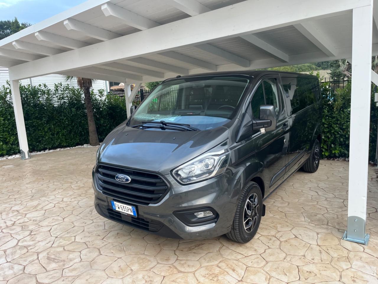 Ford Transit Custom 9 posti p.lungo C. Automatico