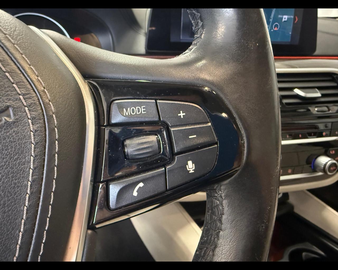 BMW Serie 5(G30/31/F90) - 518d Touring Luxury