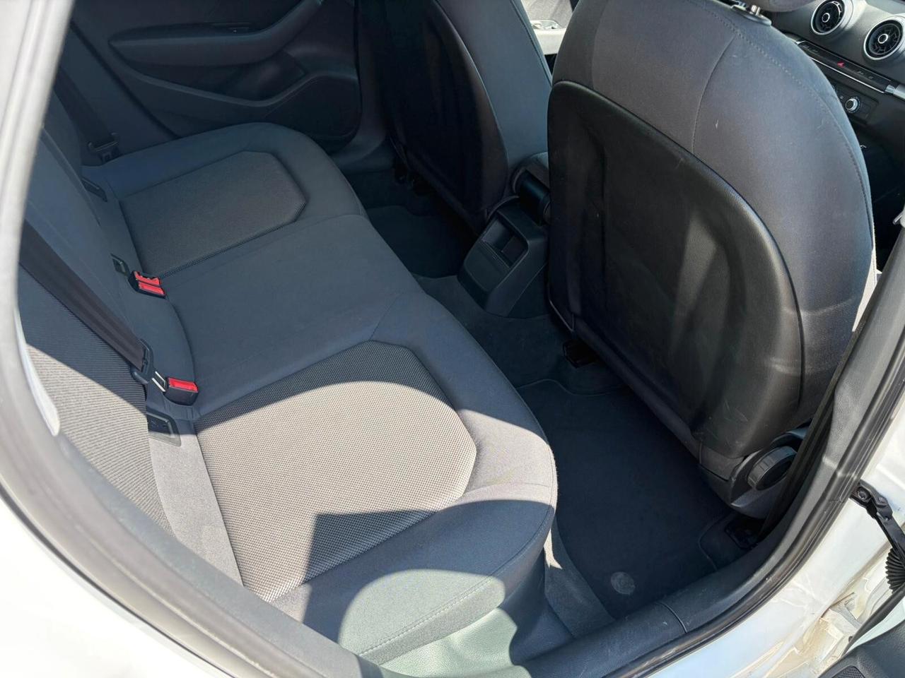 Audi A3 1.6 TDI 116 CV S tronic Design*EURO6
