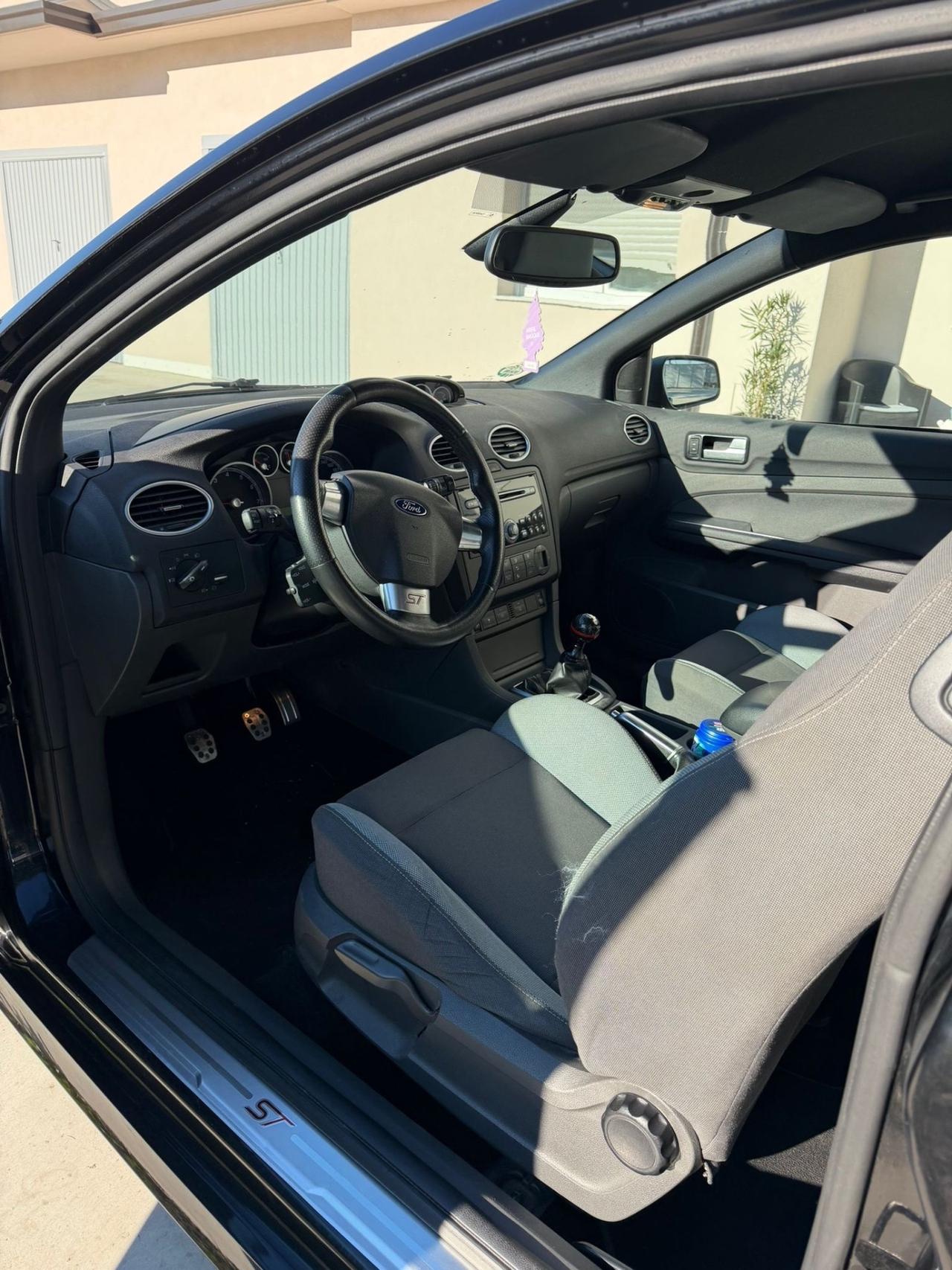 Ford Focus CC 2.5T (225CV) 20V Coupè ST