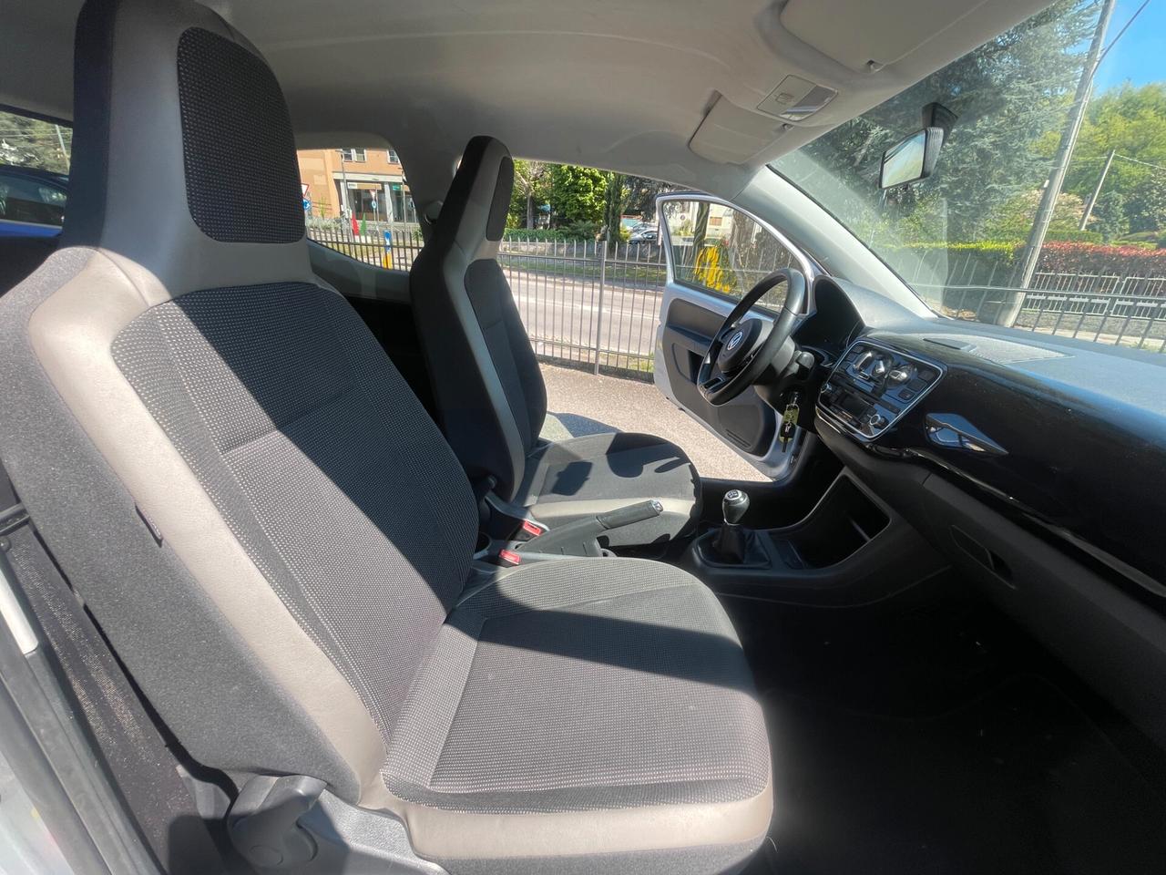 Volkswagen up! 1.0 75 CV 3p. high