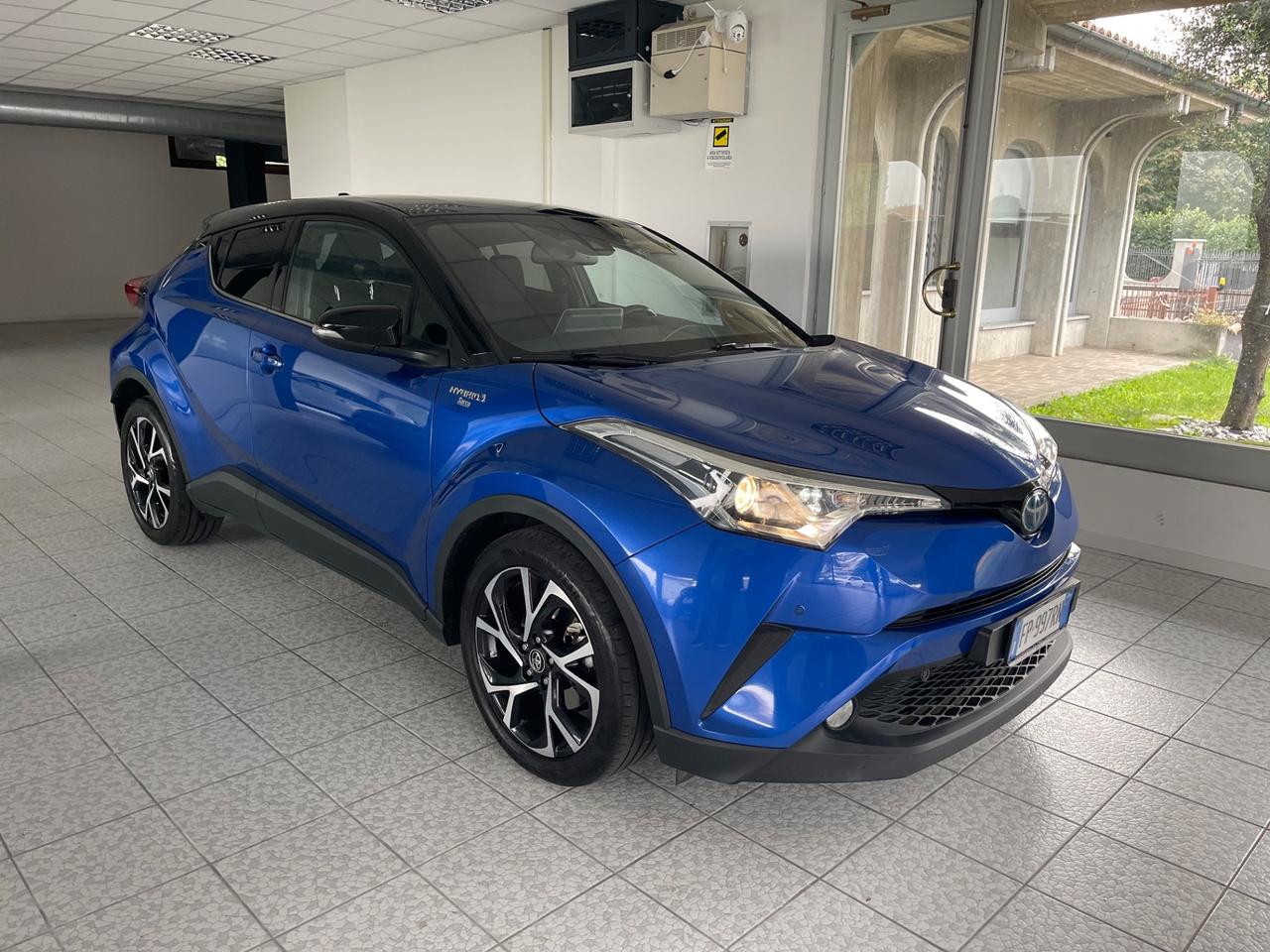 Toyota C-HR 1.8 Hybrid E-CVT Style