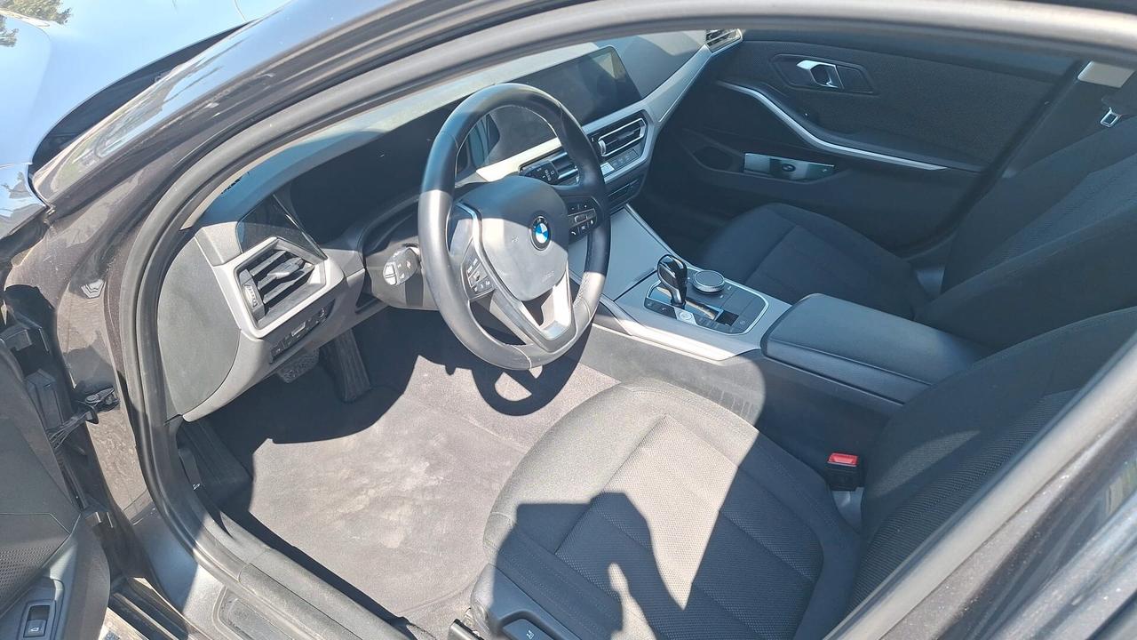 Bmw 320 320d 48V Business Advantage