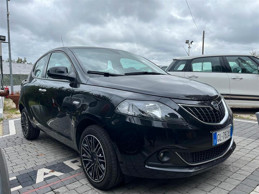 Lancia Ypsilon 1.0 FireFly 5 porte S&S Hybrid Ecochic Gold