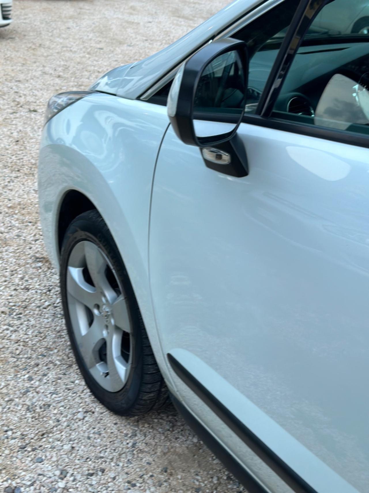 Peugeot 3008 1.6 HDi 112CV ALLURE KMCERT UNICOPR