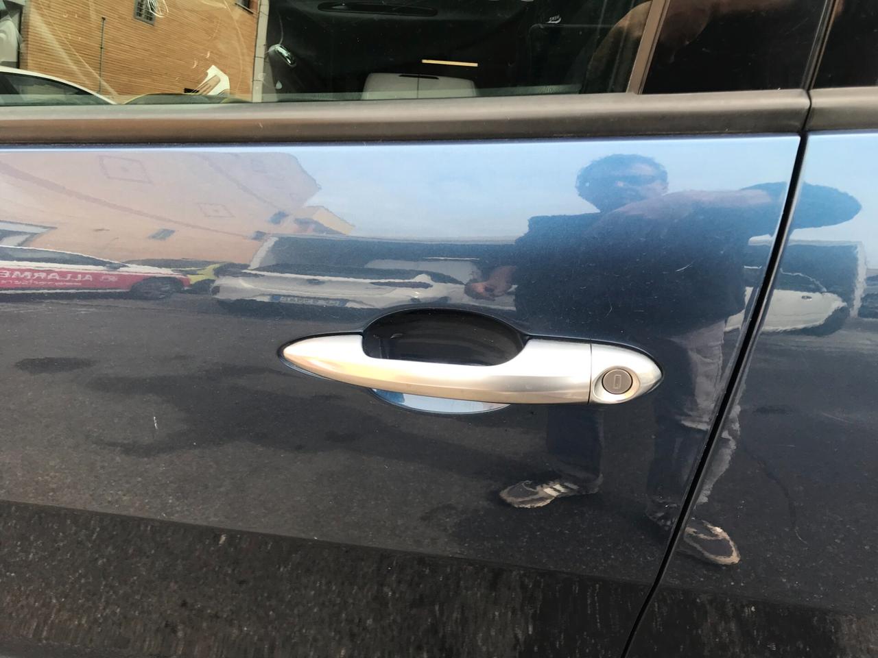 Lancia Ypsilon 1.0 FireFly 5 porte S&S Hybrid Ecochic Silver