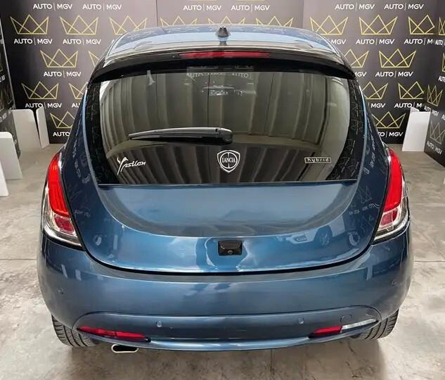 Lancia Ypsilon 1.0 FireFly 5 porte S&S Hybrid Gold