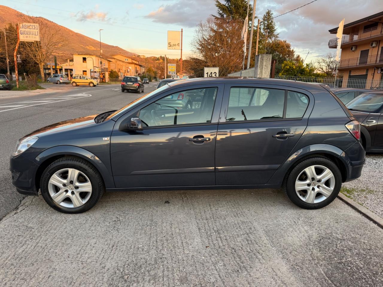 Opel Astra 1.6 16V GPL-TECH 5 porte Enjoy