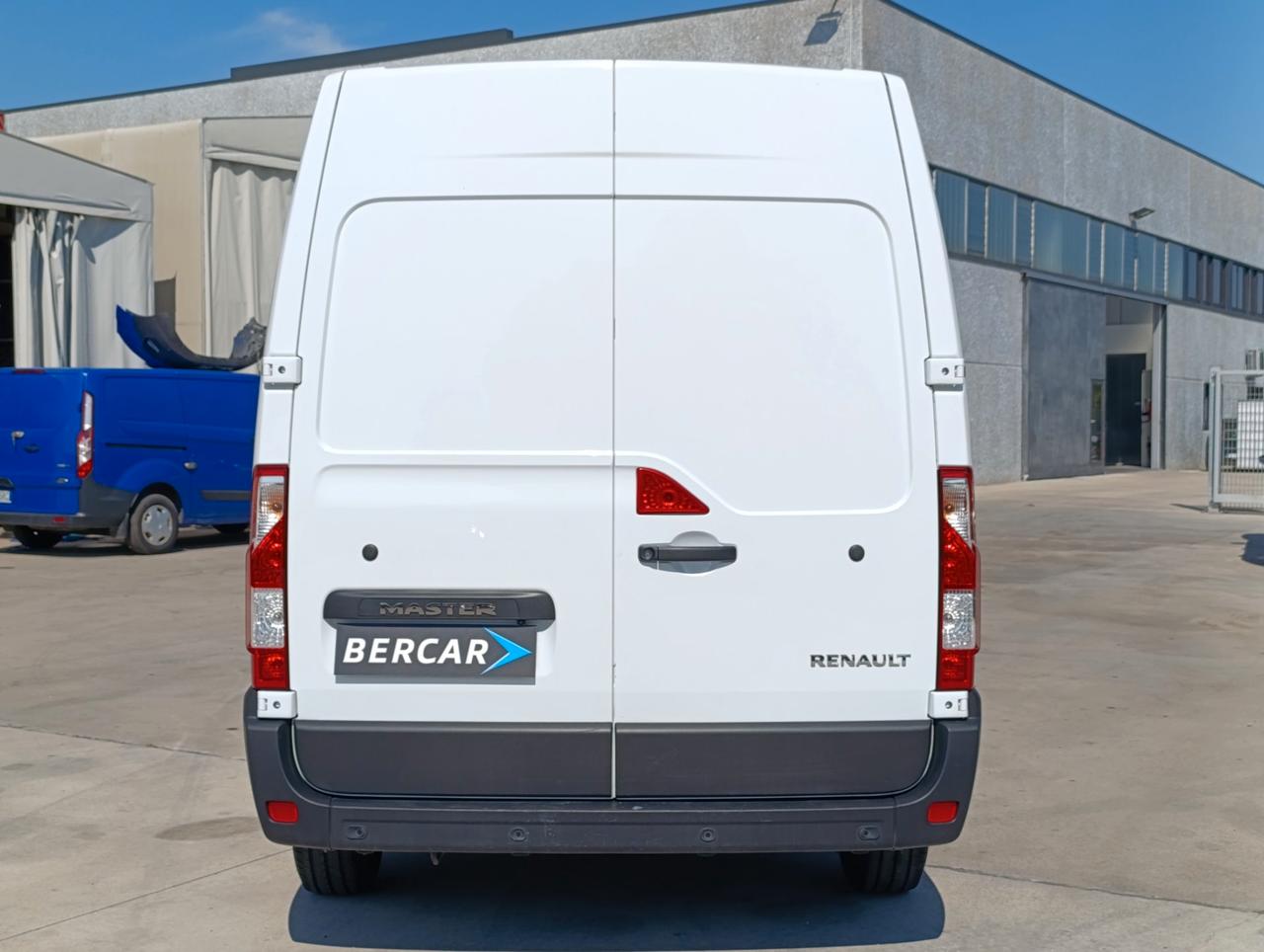 RENAULT Master T33 2.3 dci 135cv L2H2 Ice