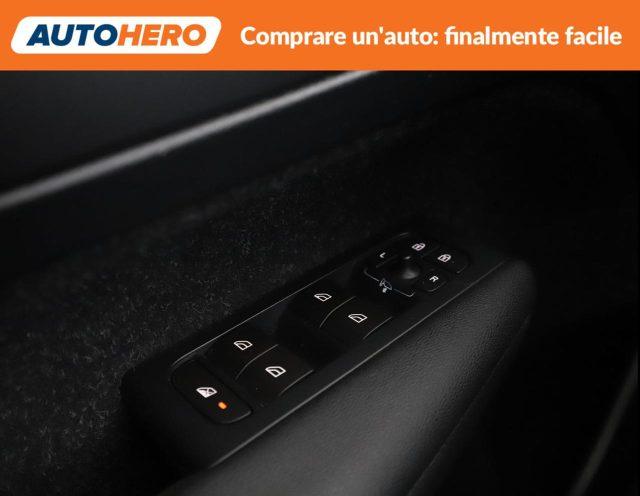 VOLVO XC40 D4 AWD Geartronic Momentum
