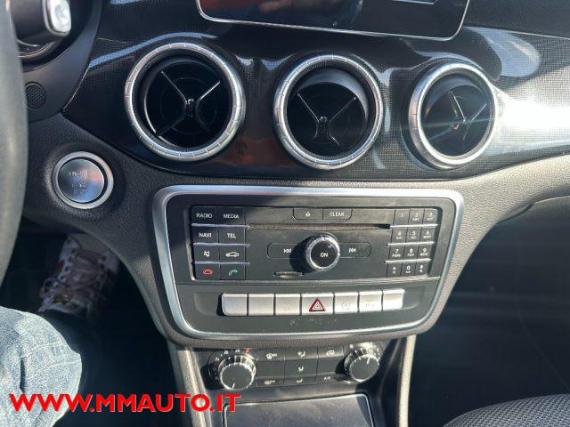 MERCEDES-BENZ CLA 200 d S.W. Automatic Business NAVIG!!!