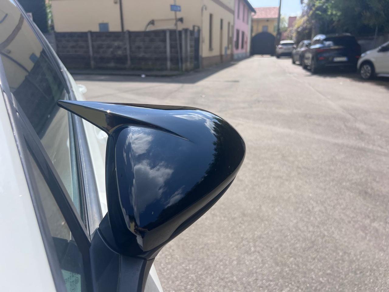 Volkswagen Golf 2.0 TSI R #10432