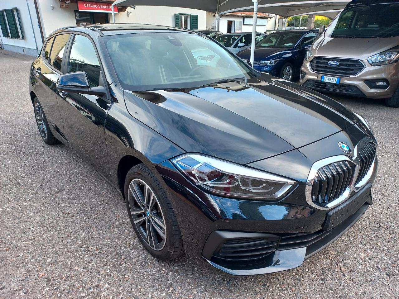 Bmw 118 118i 5p. Business Advantage