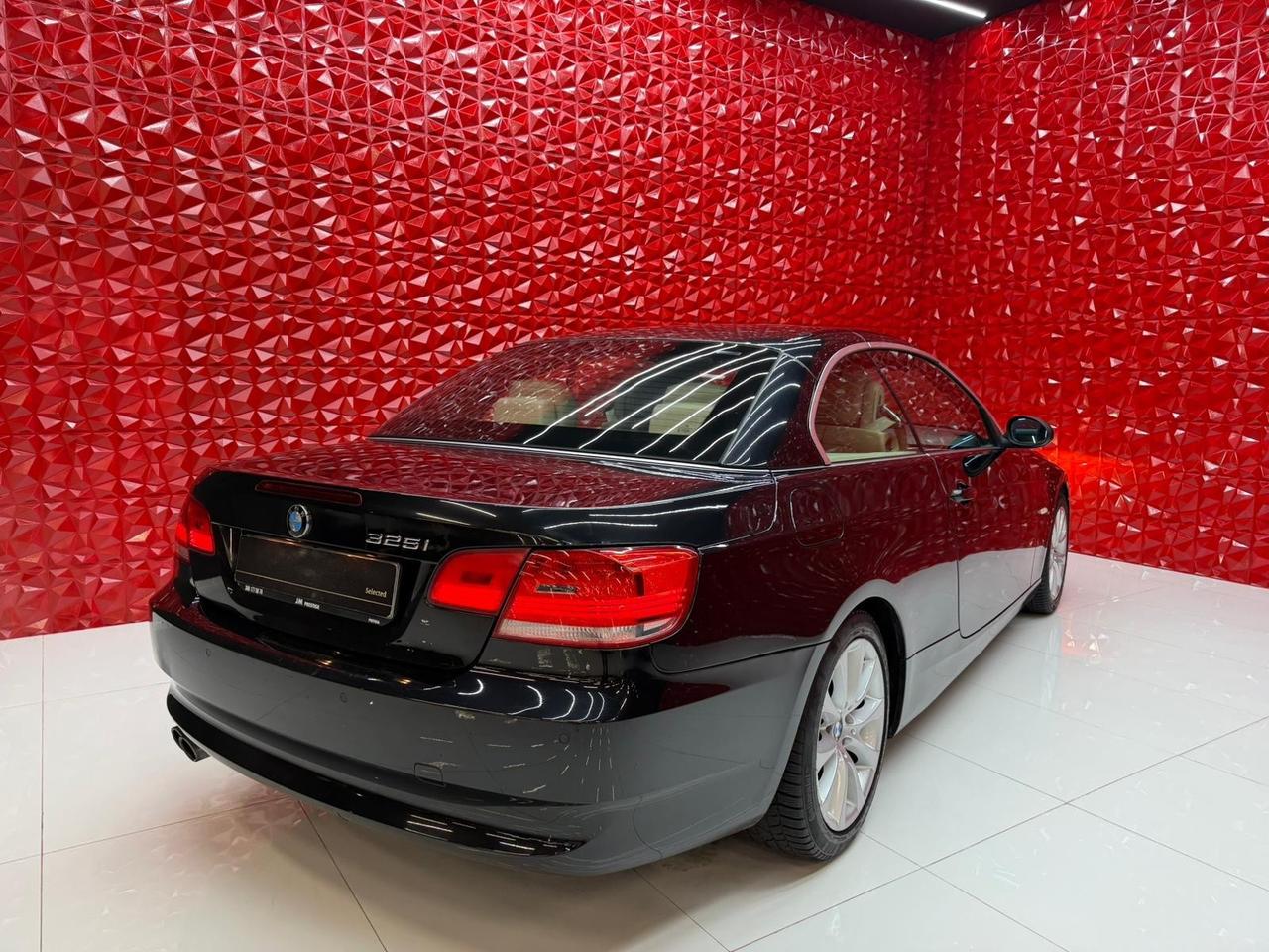 Bmw 325i Cabrio cat Attiva 218Cv