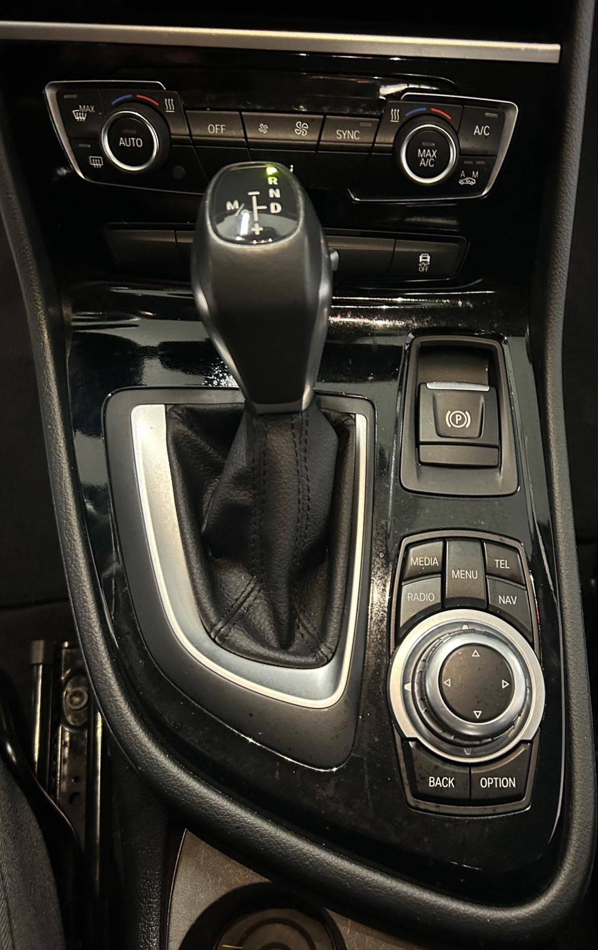 Bmw 218D 110kw 2016 (CAMBIO AUTOMATICO)