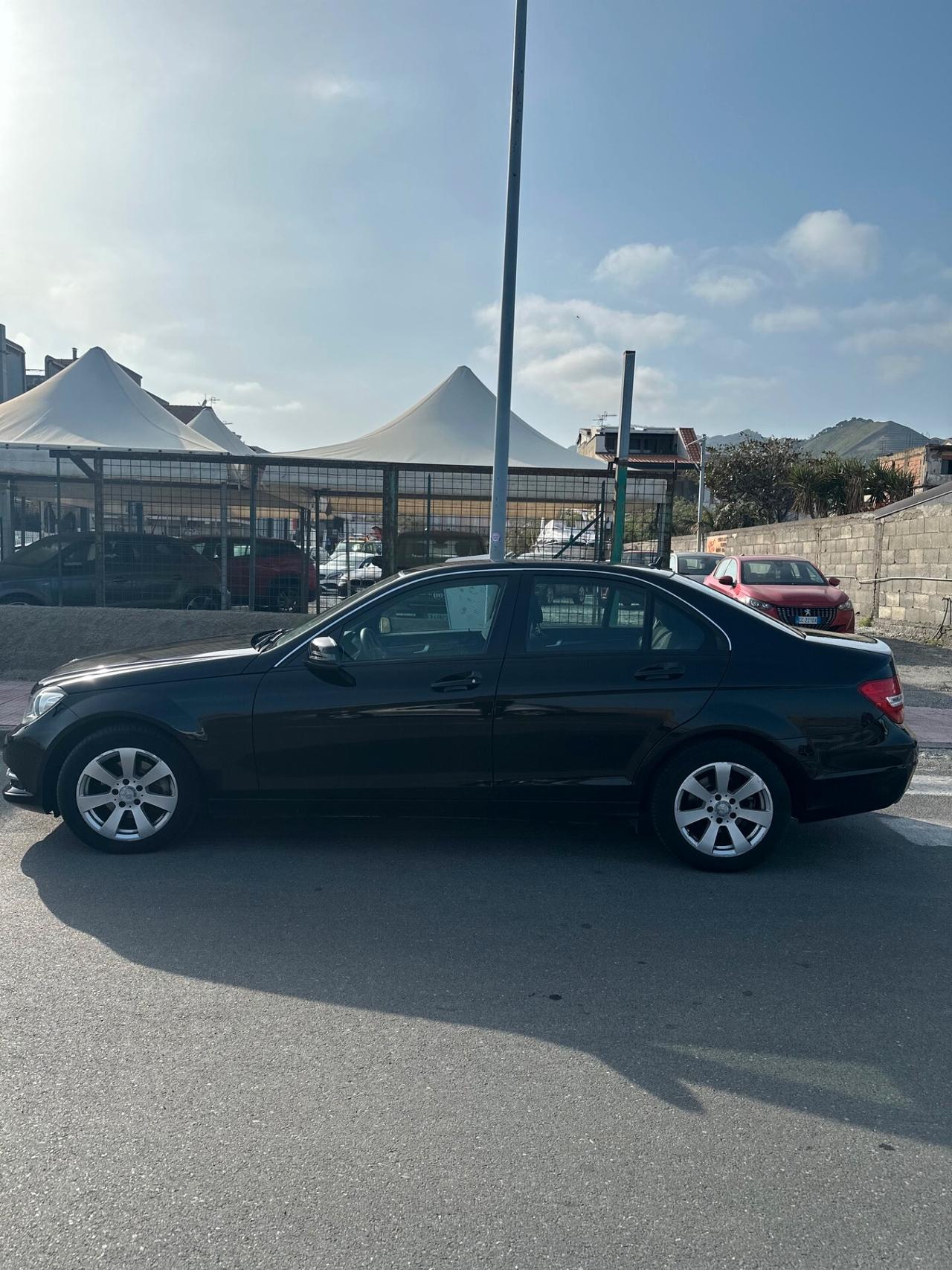 Mercedes-benz C 200 CDI BlueEFFICIENCY Avantgarde
