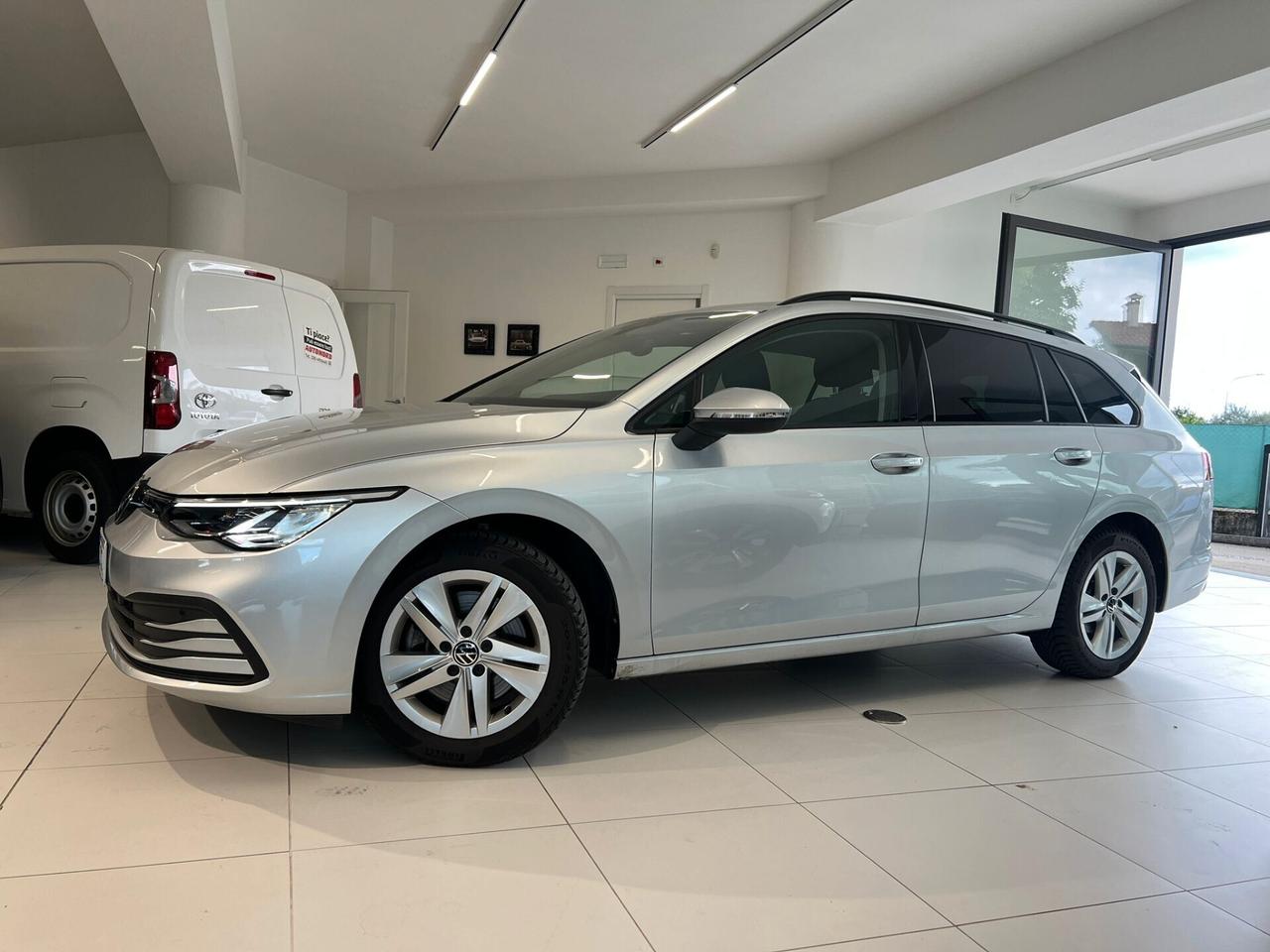 Volkswagen Golf Variant 2.0 TDI SCR DSG Life