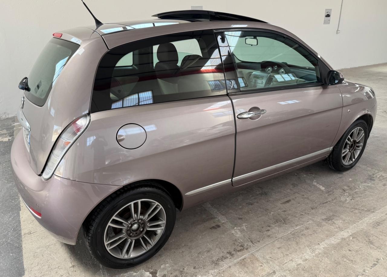 Lancia Ypsilon 1.3 MJT 75 CV Platino - 2009