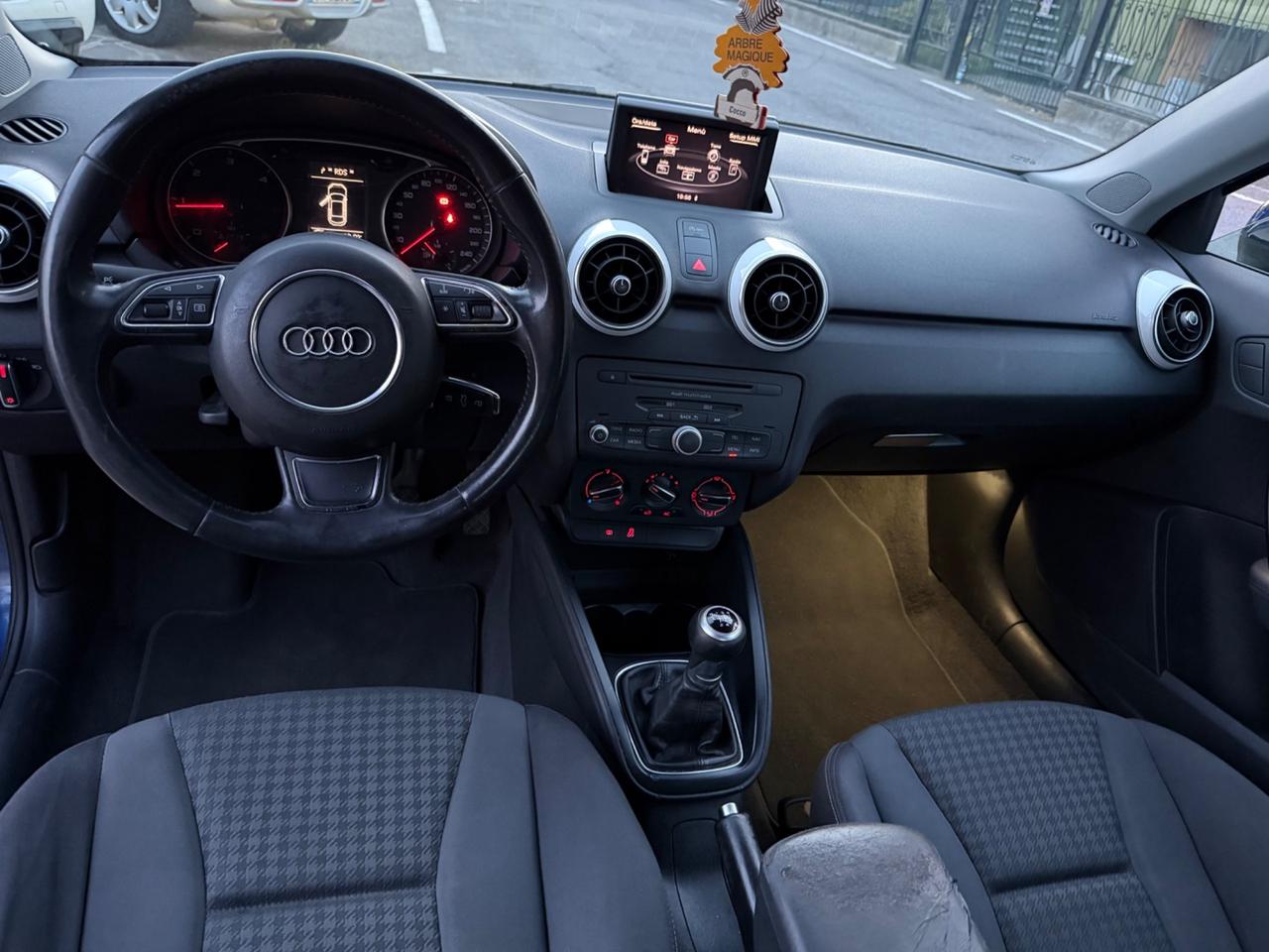 Audi A1 1.6 TDI 105 CV Attraction