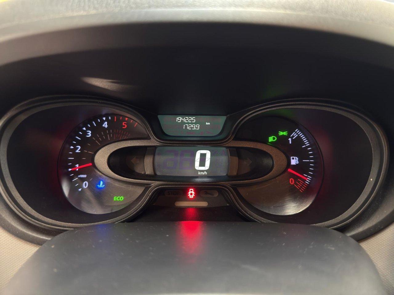 RENAULT Trafic T27 1.6 dci 120cv L1H1 E6