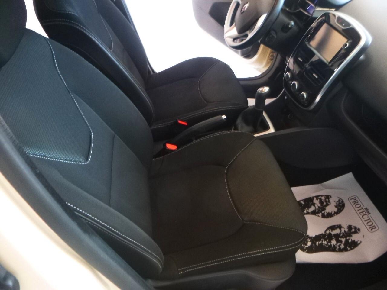 Renault Clio dCi 8V 75 CV Start&Stop 5 porte Energy Duel