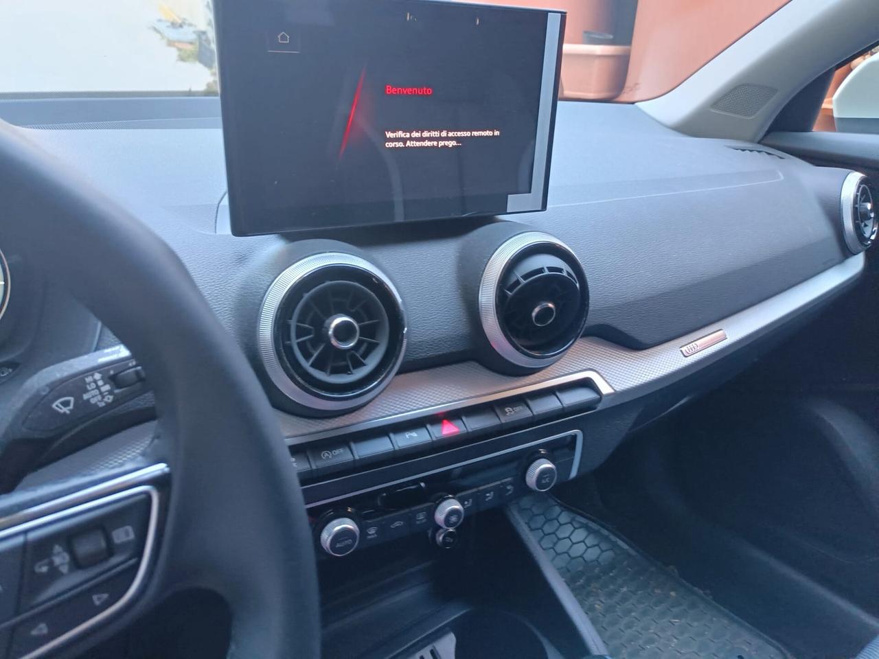 Audi Q2 30 TDI Business Advanced
