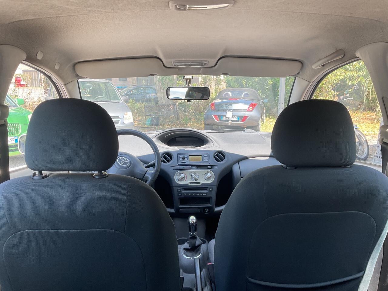 Toyota Yaris 1.0 5 porte Sol