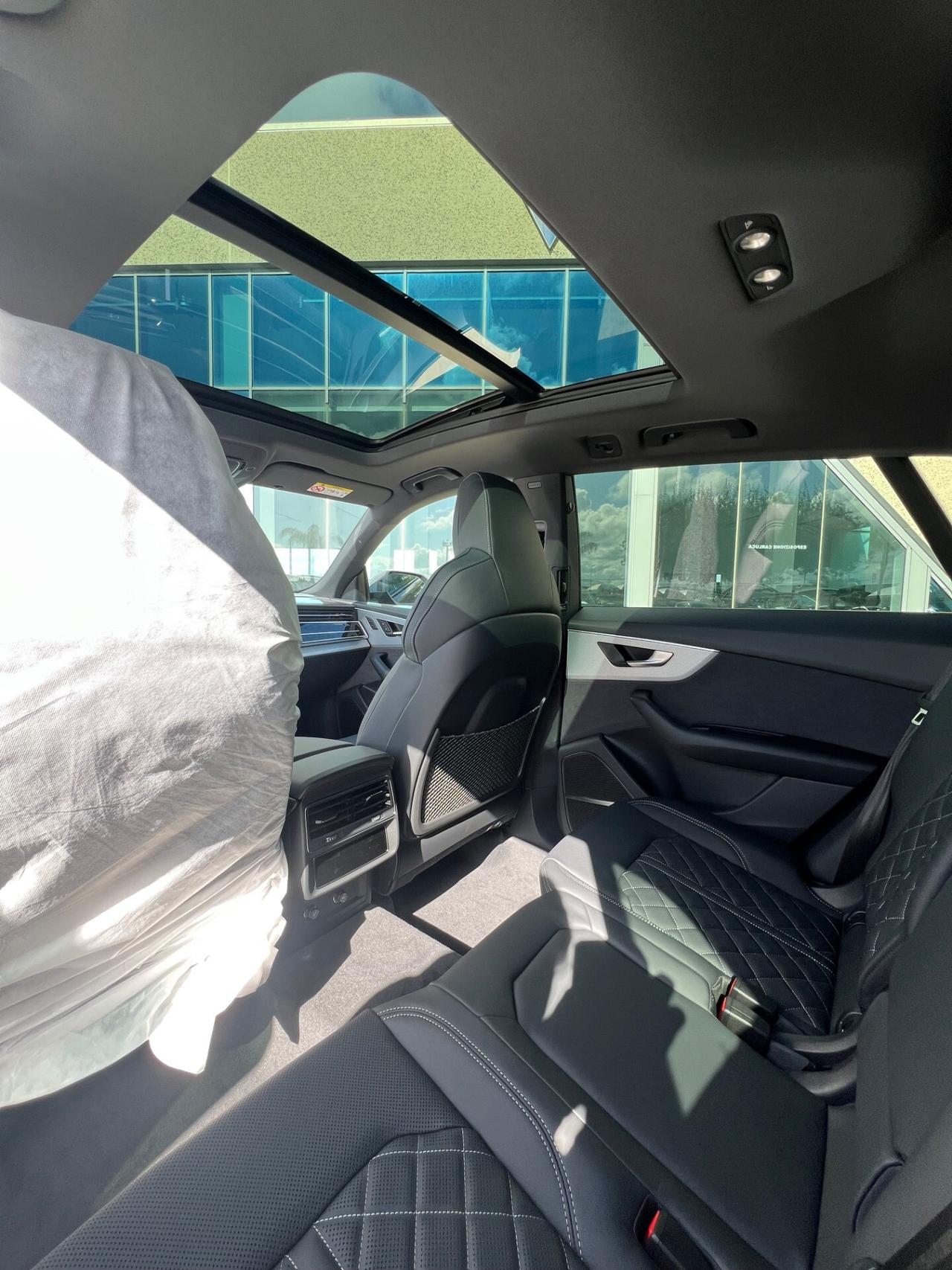 Audi Q8 SUV TDI quattro 210 kW tiptronic S line edition Possibilità noleggio no scoring