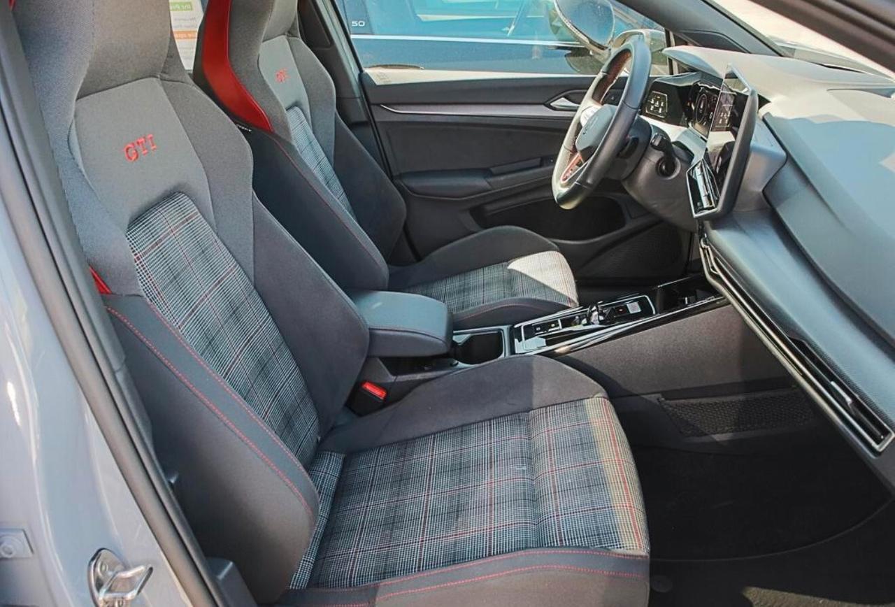 Volkswagen Golf 2.0 8.5 TSI GTI DSG TETTO NAVI