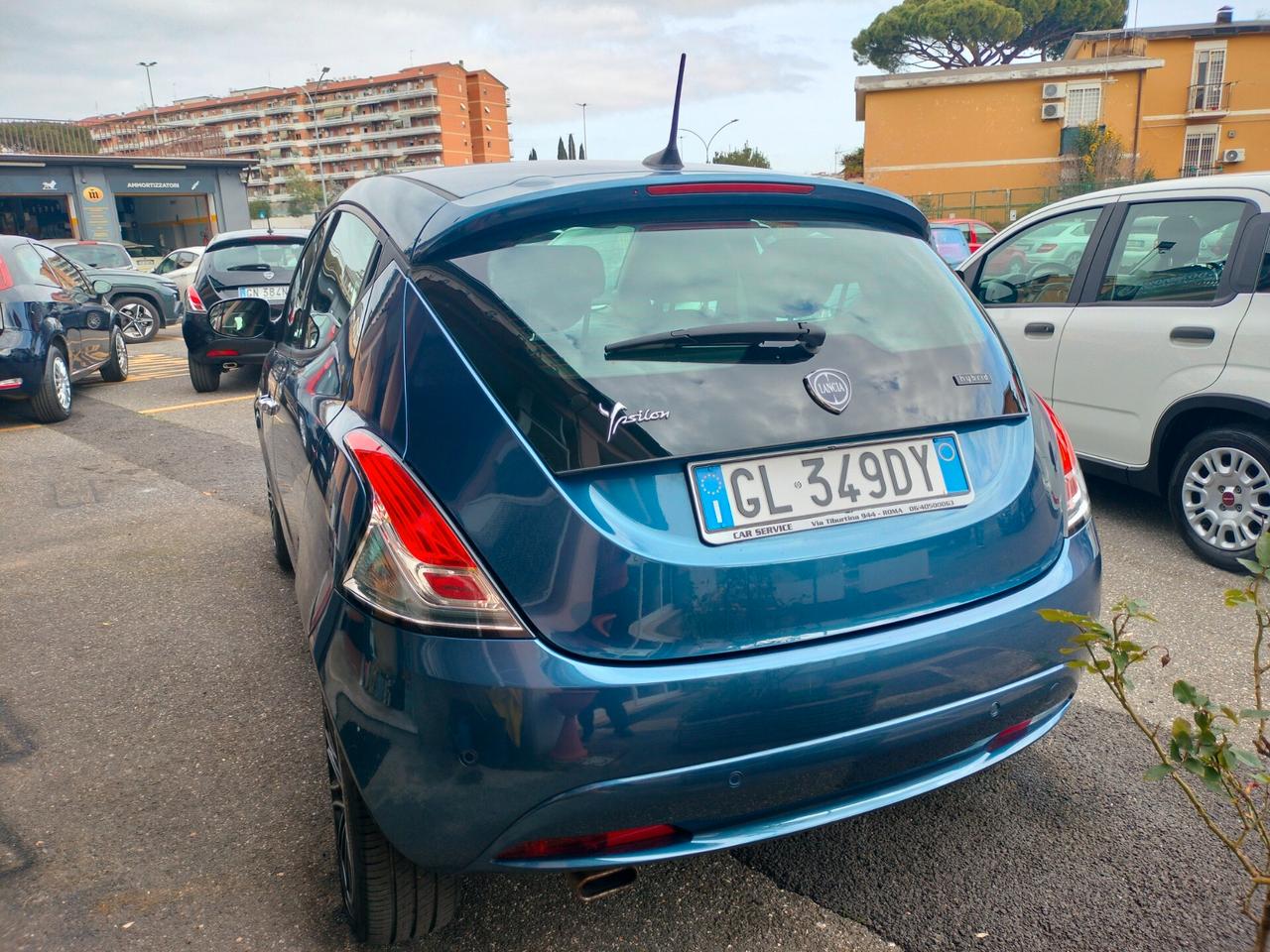Lancia Ypsilon Hybrid Gold prezzo REALE