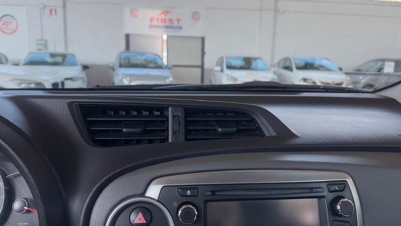 Toyota Yaris 1.4 D-4D 5 porte Lounge