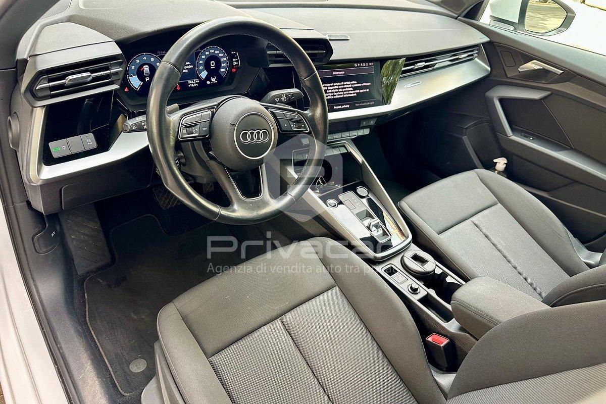 AUDI A3 SPB 30 g-tron S tronic Business