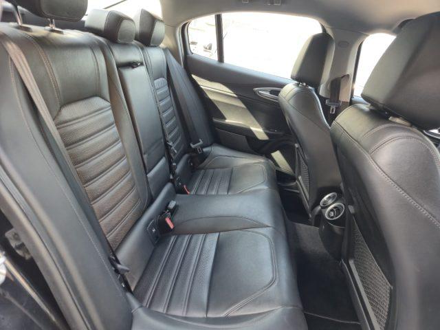 ALFA ROMEO Giulia 2.2 Turbodiesel 210 CV AT8 AWD Q4 Veloce