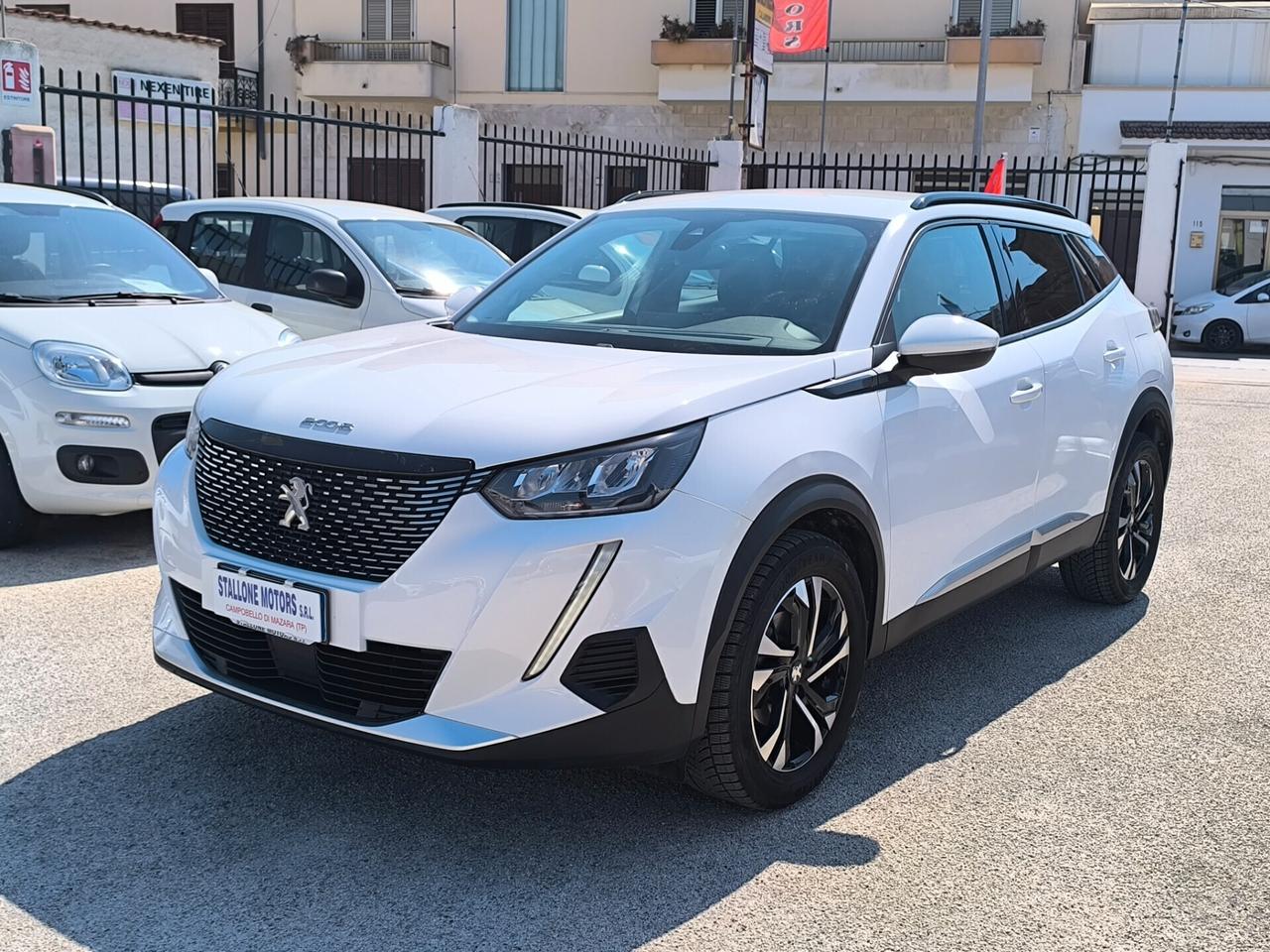 Peugeot 2008 BlueHDi 100 S&S Allure Navi Pack 2020
