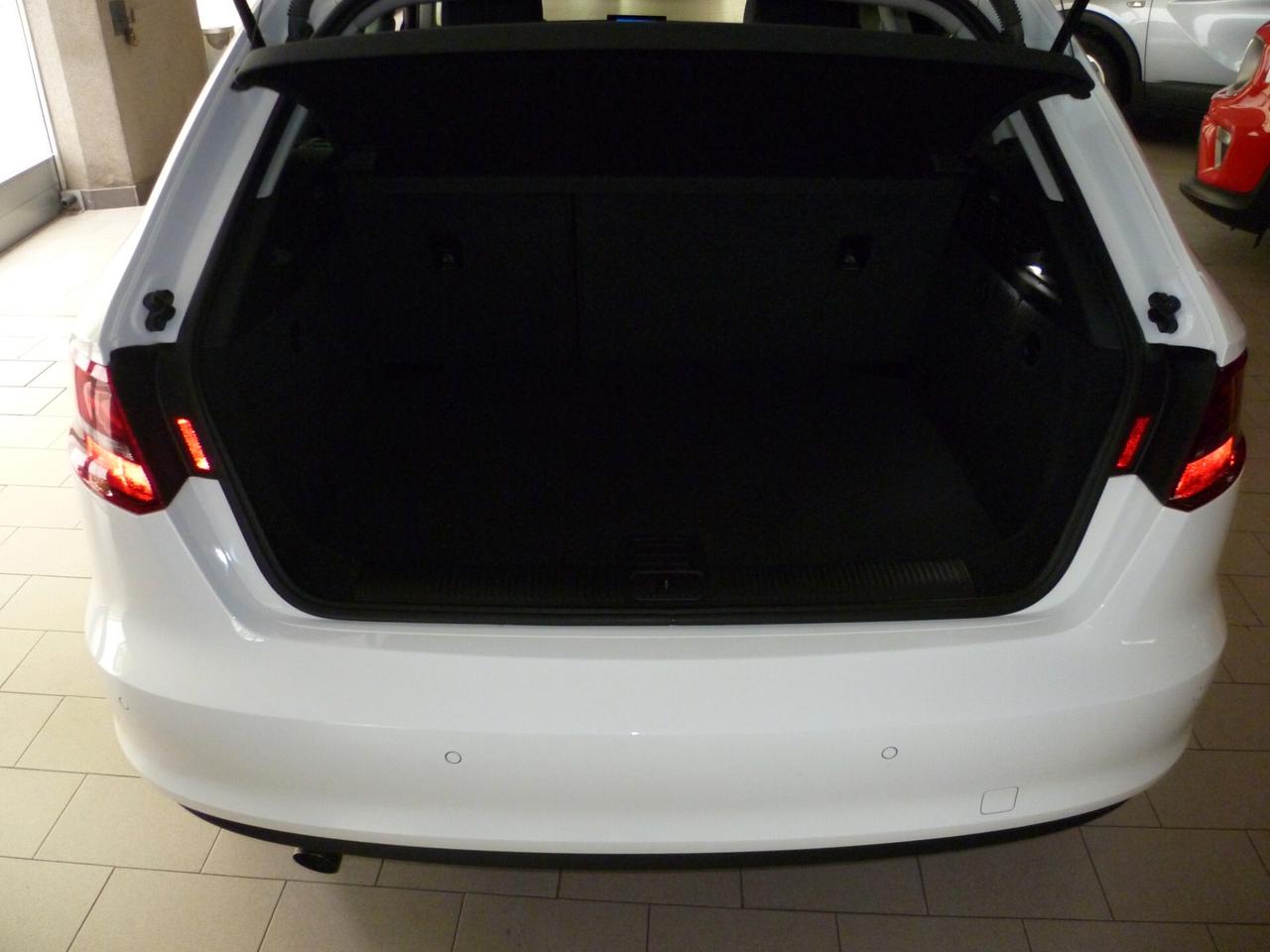 Audi A3 SPB 1.6 TDI - TAGLIANDATA AUDI