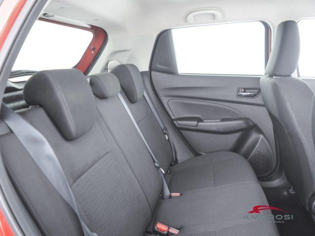 SUZUKI Swift 1.2 Hybrid Top