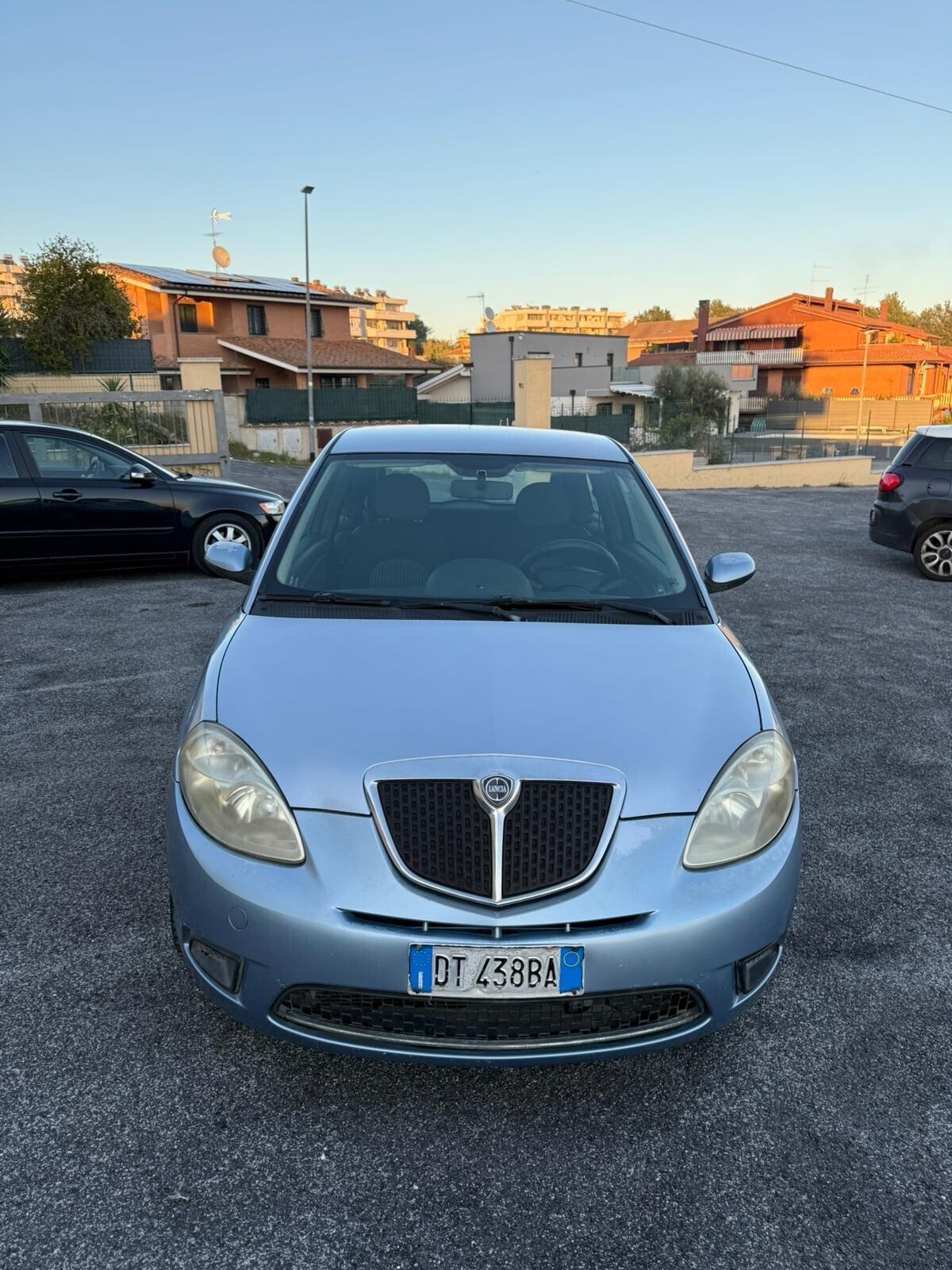 Lancia Ypsilon 1.3 MJT 90 CV Oro