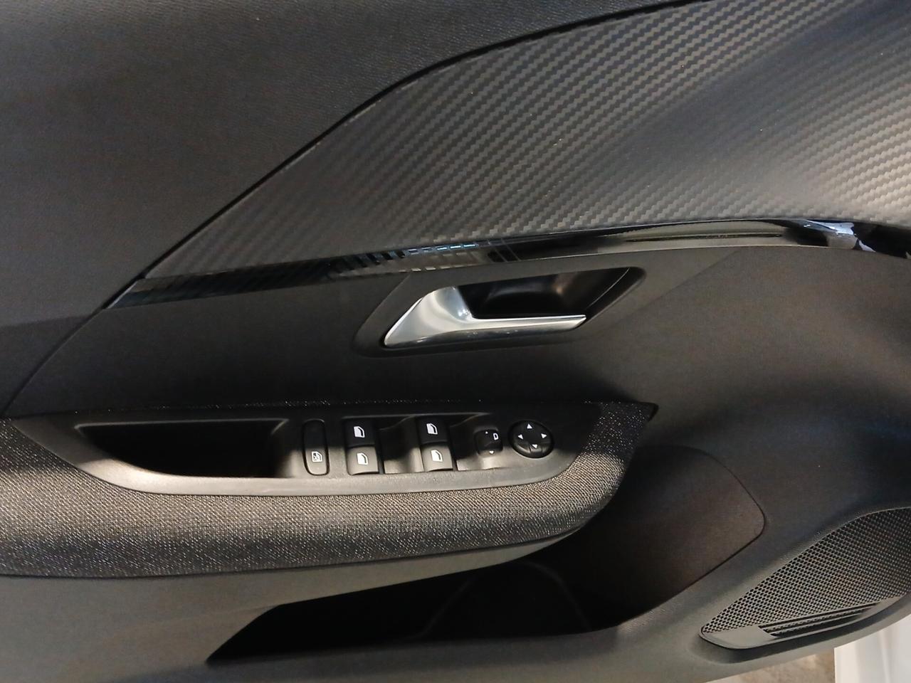 Peugeot 208 Hybrid 110 e-DCS6 Style