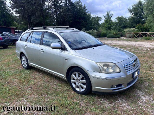 TOYOTA Avensis 2.0 D-4D 16V Station Wagon