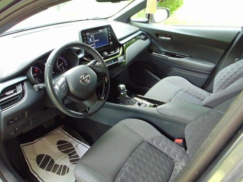 Toyota C-HR C-HR 1.8 Hybrid E-CVT Trend