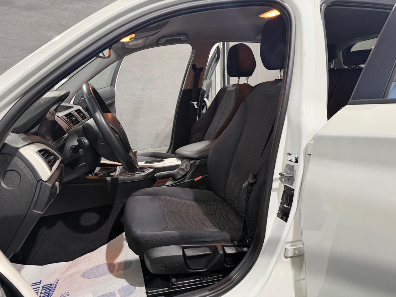 Bmw 116 116d 5p. Urban