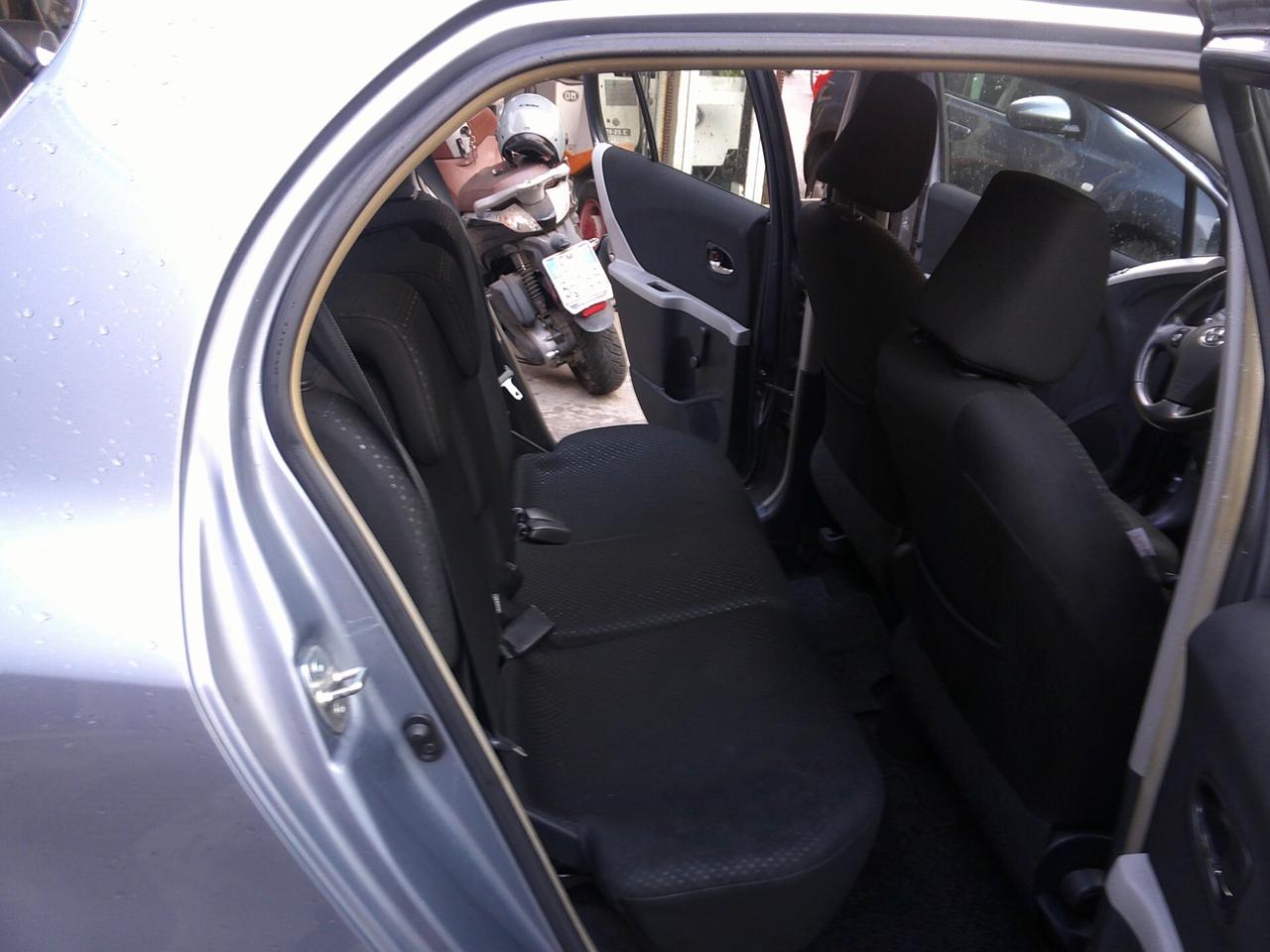 Toyota Yaris 1.3 5 porte Sol