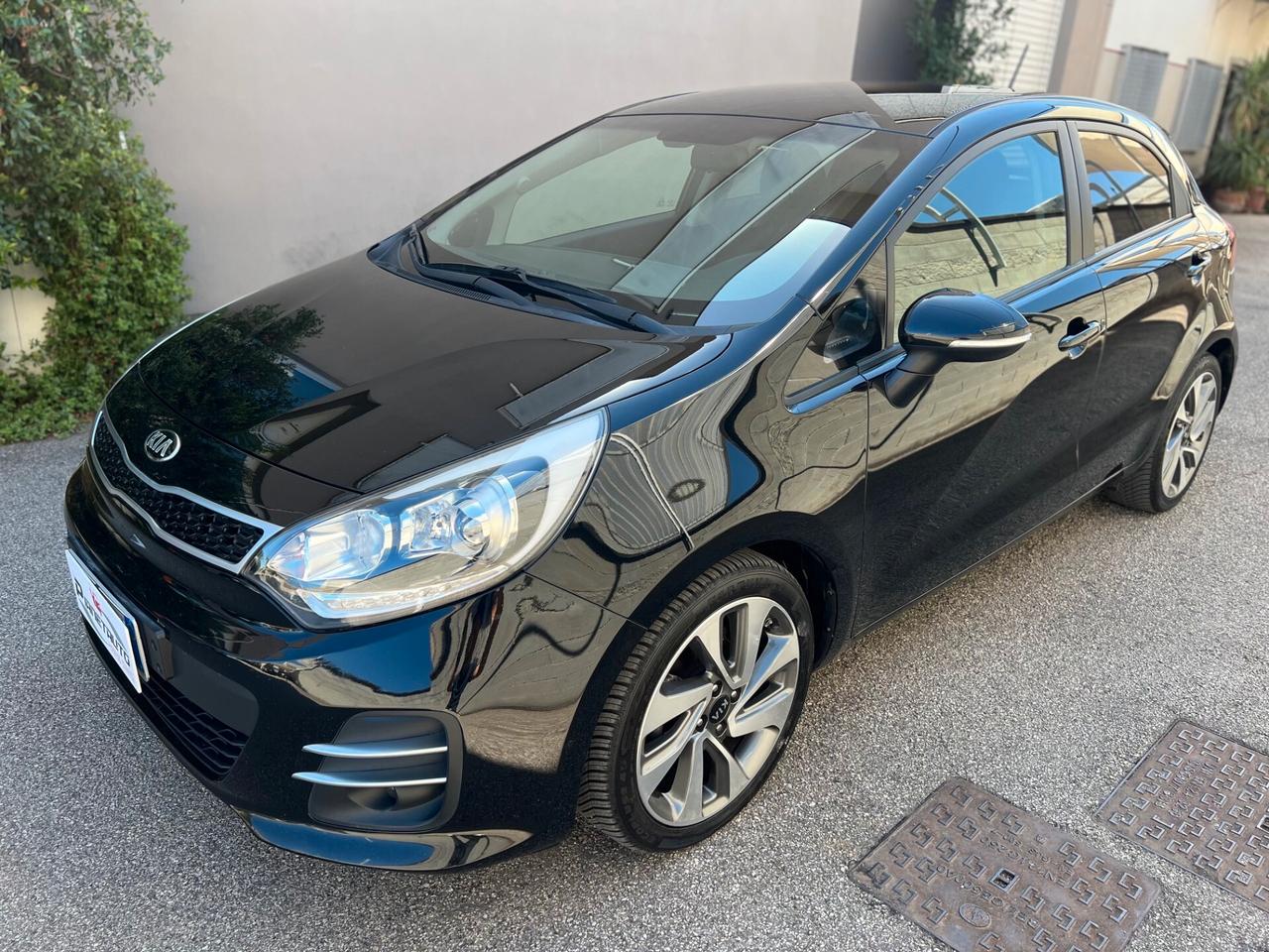 Kia Rio 1.1 crdi 75CV high tech S&S NAVI/CAMERA/TEL. PERF.